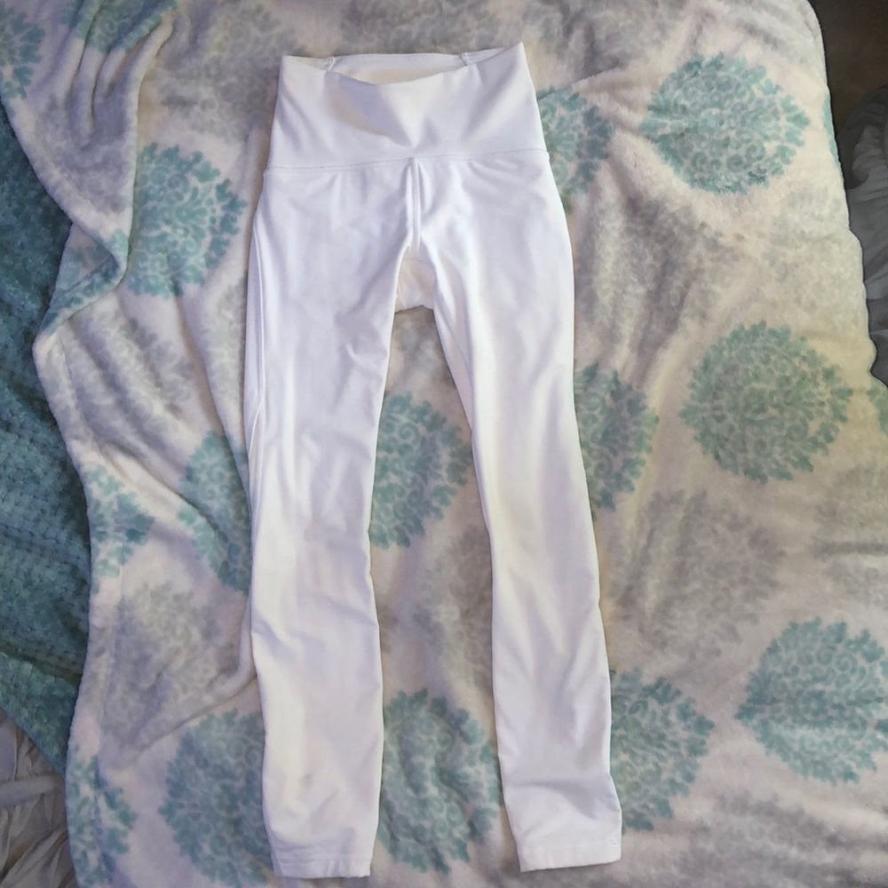 White Lululemon Cropped Leggings